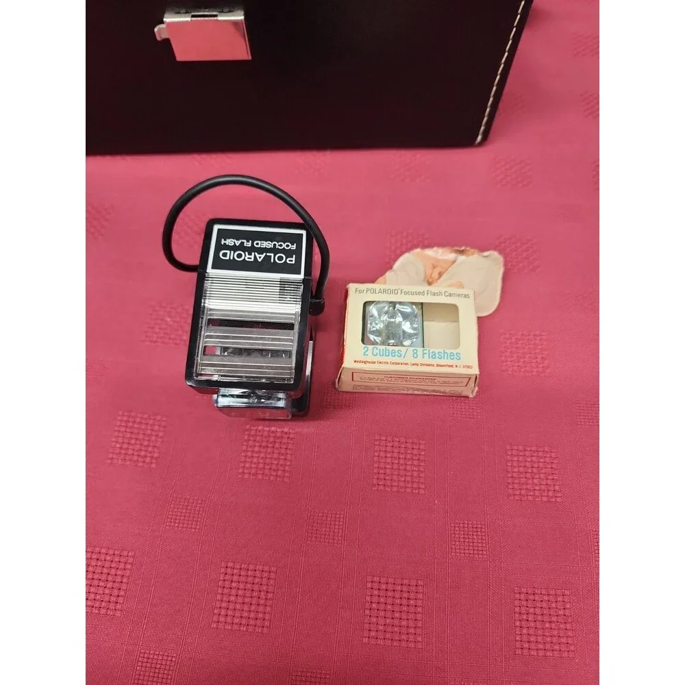 VTG 1960s Polaroid 420 Land Camera Original Hardshell Case, Paperwork And Flash